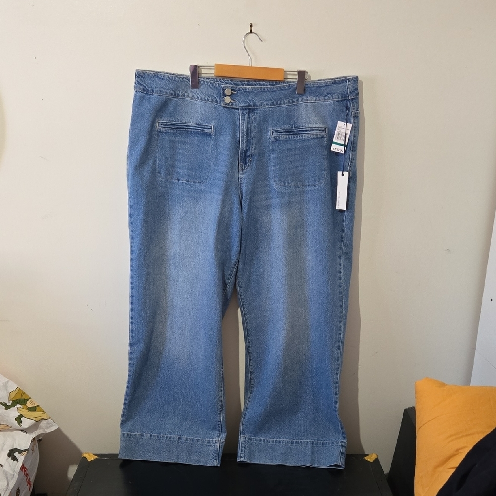 NWT Ladies Plus  Habitual Shay High Rise Wide Legged Jeans Size 24